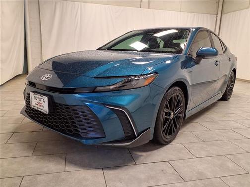 Ocean Gem 2025 Toyota Camry SE