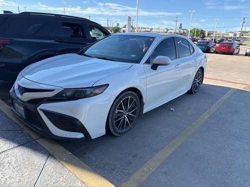 Ice Cap 2023 Toyota Camry SE