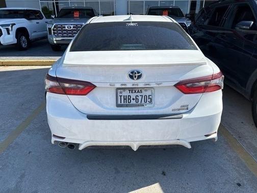 Ice Cap 2023 Toyota Camry SE