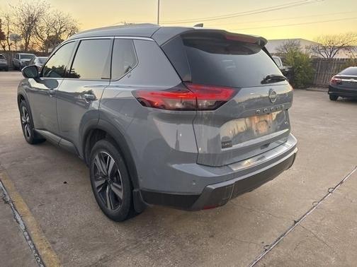 2024 Nissan Rogue SL