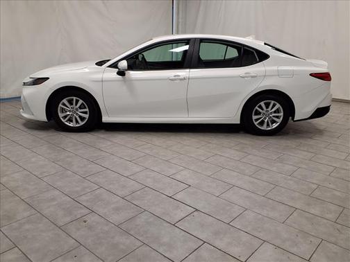 Ice Cap 2025 Toyota Camry LE