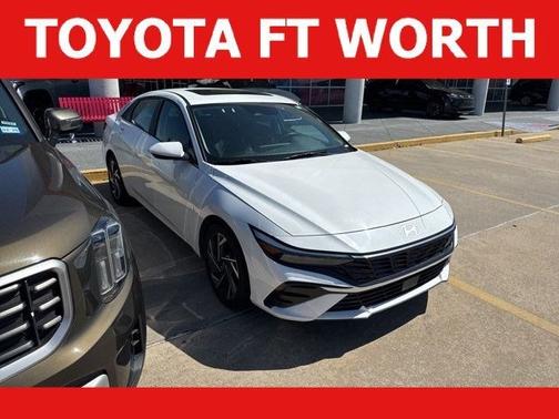 2025 Hyundai ELANTRA SEL