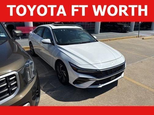 2025 Hyundai ELANTRA SEL