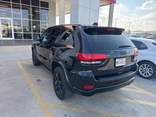 2018 Jeep Grand Cherokee Altitude