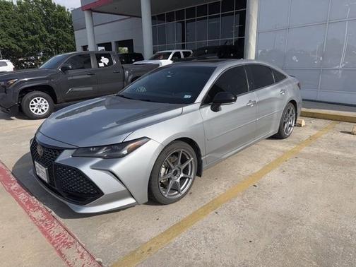 Celestial Silver Metallic 2019 Toyota Avalon Touring