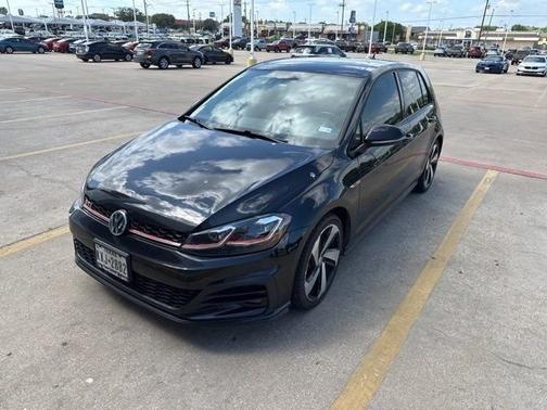 Deep Black Pearl Metallic 2018 Volkswagen Golf GTI 2.0T S 4-Door