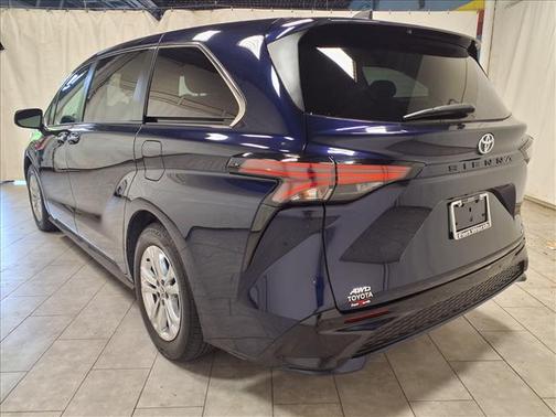 Blueprint 2022 Toyota Sienna XSE 7 Passenger