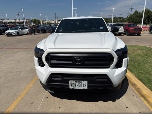 2025 Toyota Tacoma SR