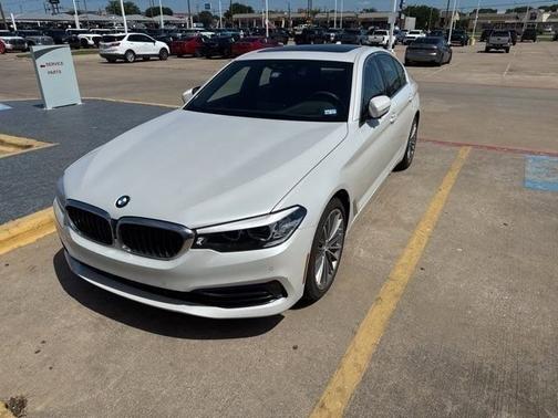 Mineral White Metallic 2020 BMW 530 530i