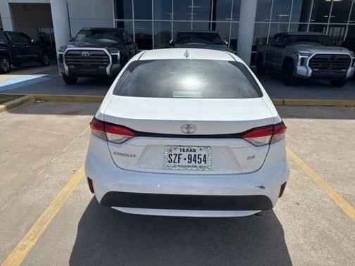 White 2022 Toyota Corolla LE