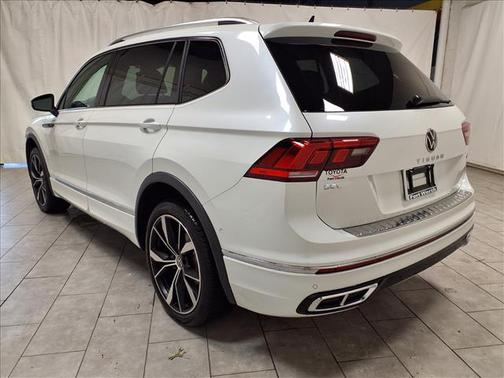 2022 Volkswagen Tiguan 2.0T SEL R-Line 4MOTION