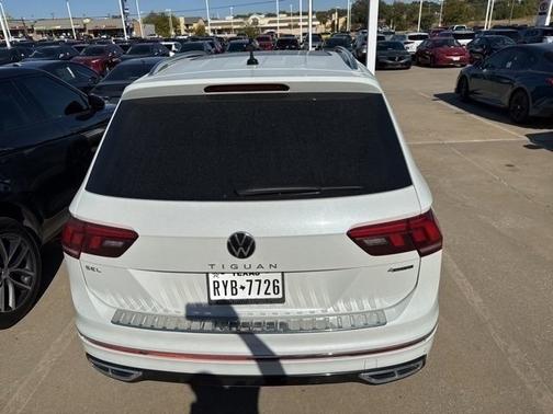 2022 Volkswagen Tiguan 2.0T SEL R-Line 4MOTION