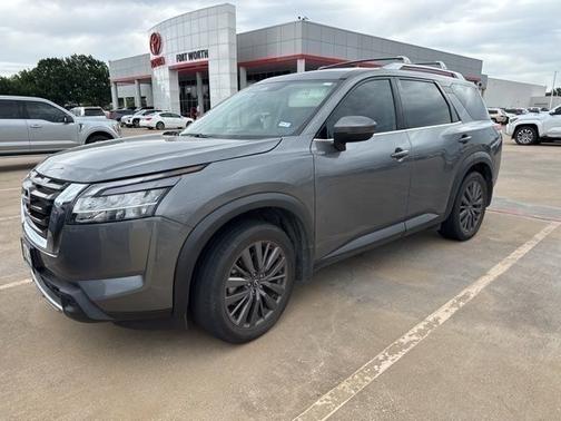 Gun Metallic 2024 Nissan Pathfinder SL FWD