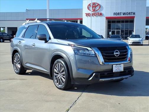 Gun Metallic 2024 Nissan Pathfinder SL FWD