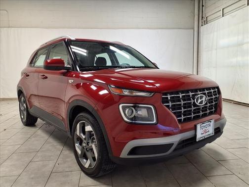 2025 Hyundai VENUE SEL