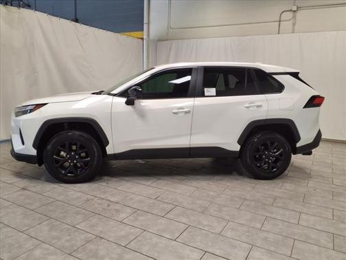 2025 Toyota RAV4 LE