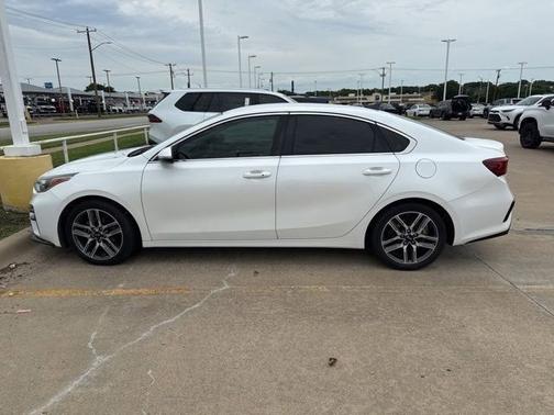 Snow White Pearl 2019 Kia Forte EX