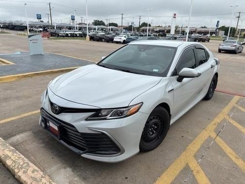 2022 Toyota Camry LE