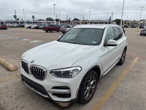 Alpine White 2021 BMW X3 PHEV xDrive30e