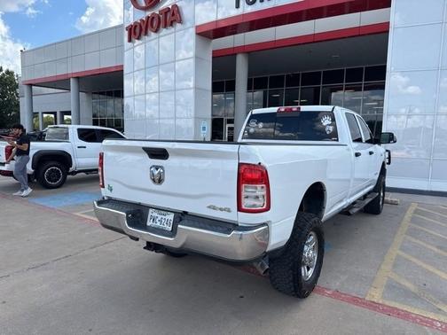 2020 RAM 2500 Tradesman Crew Cab 4X4 8' Box