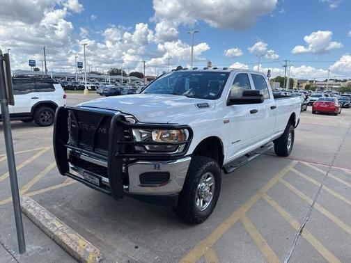 2020 RAM 2500 Tradesman Crew Cab 4X4 8' Box