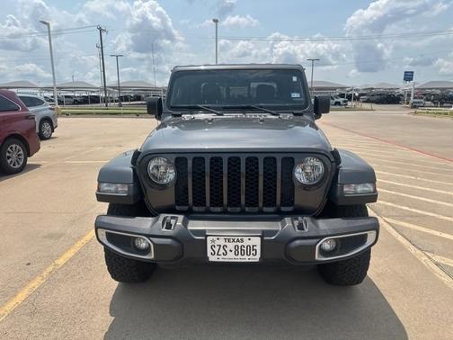 2023 Jeep Gladiator Sport