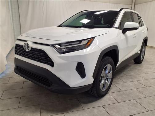 2025 Toyota RAV4 Hybrid XLE