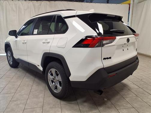2025 Toyota RAV4 Hybrid XLE