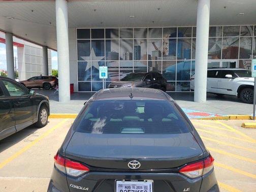 2025 Toyota Corolla LE