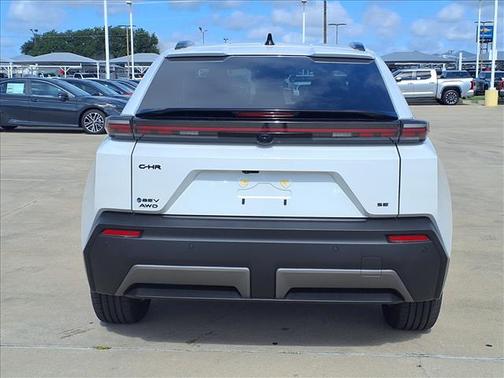 Wind Chill Pearl 2026 Toyota C-HR SE