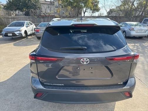 2024 Toyota Highlander XLE