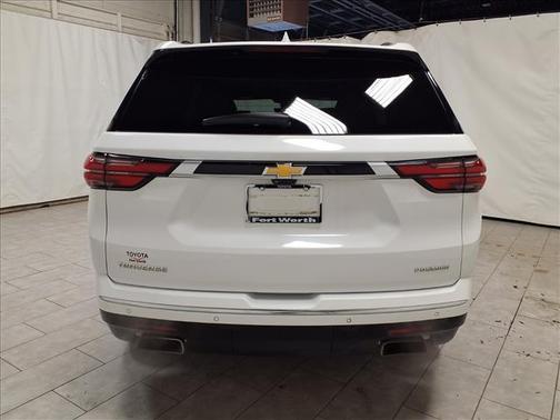 Summit White 2022 Chevrolet Traverse Premier