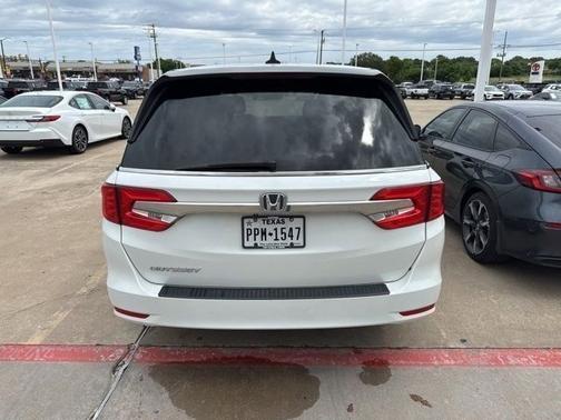 Platinum White Pearl 2020 Honda Odyssey EX-L