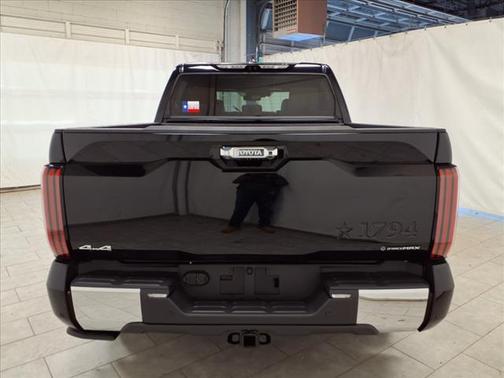 2025 Toyota Tundra Hybrid 1794 Edition