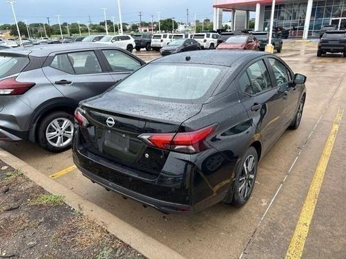 Super Black 2024 Nissan Versa 1.6 S
