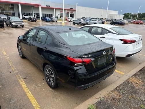 Super Black 2024 Nissan Versa 1.6 S