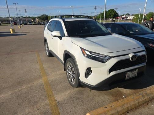 Pearl 2023 Toyota RAV4 XLE Premium