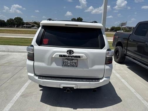 White 2022 Toyota 4Runner SR5 Premium