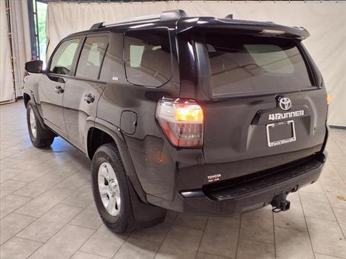 2022 Toyota 4Runner SR5