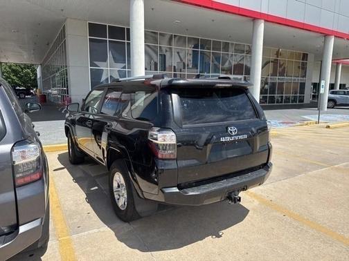 2022 Toyota 4Runner SR5