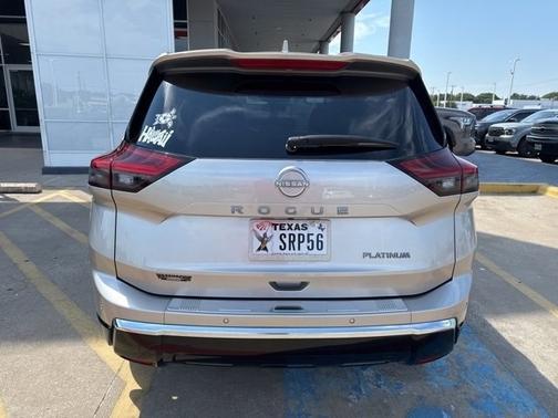 2024 Nissan Rogue Platinum
