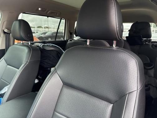 2021 Volkswagen Atlas 3.6L SE w/Technology