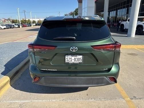 2023 Toyota Highlander XLE