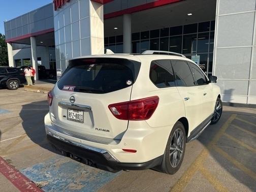 2019 Nissan Pathfinder Platinum