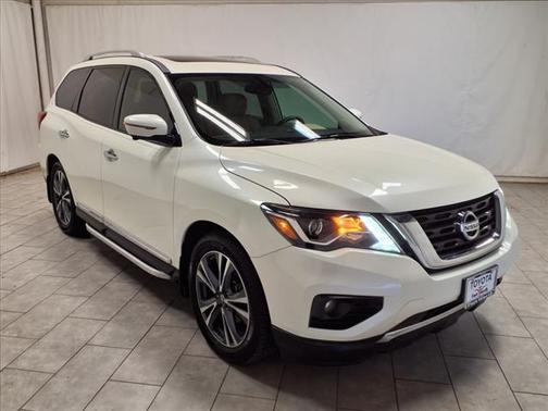 2019 Nissan Pathfinder Platinum
