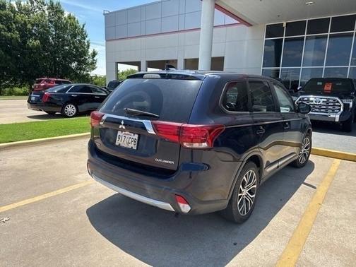 2018 Mitsubishi Outlander ES