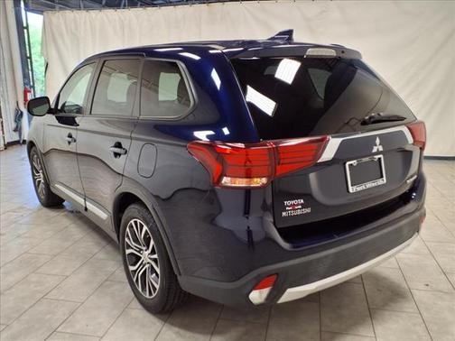 2018 Mitsubishi Outlander ES
