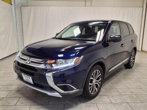 2018 Mitsubishi Outlander ES