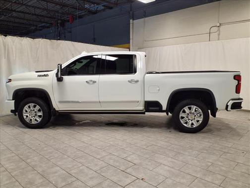 Summit White 2024 Chevrolet Silverado 3500 High Country