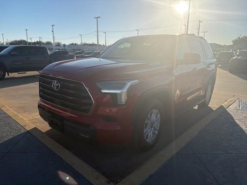 2025 Toyota Sequoia SR5